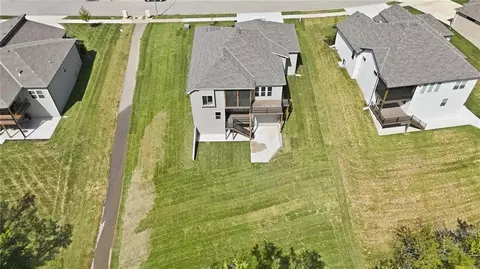 View/Area - 2127 NW Killarney Ln, Lees Summit, MO 64081 photo 4 of 4
