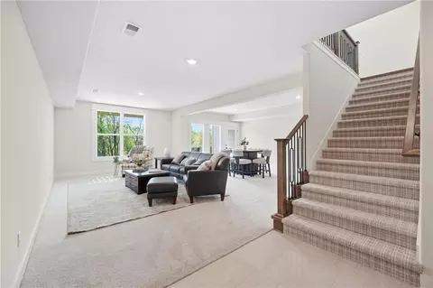 Entry Way - 2127 NW Killarney Ln, Lees Summit, MO 64081 photo 8 of 9