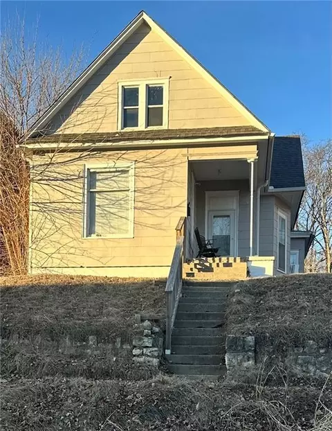 1617 Belle St, Saint Joseph, MO 64503