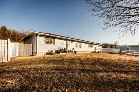 12344 Kennel Dr, Junction City, KS 66441