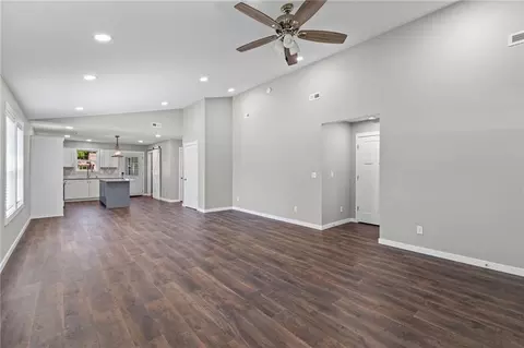 Living - 315 W Cornhill St, Cameron, MO 64429 photo 2 of 3