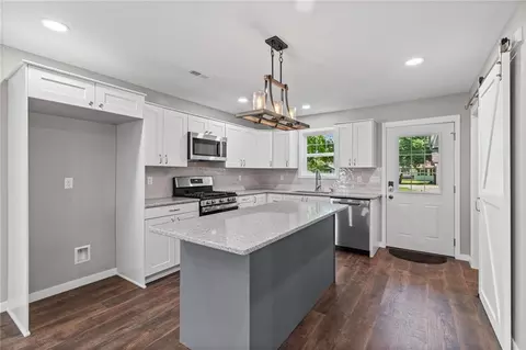 Kitchen - 315 W Cornhill St, Cameron, MO 64429 photo 1 of 2