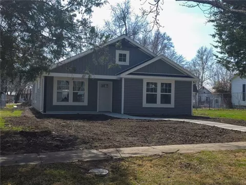 315 W Cornhill St, Cameron, MO 64429