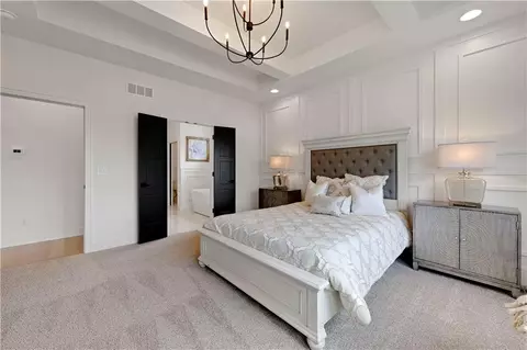 Bedroom - 24933 W 98th Pl, Lenexa, KS 66227 photo 2 of 4