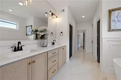 Entry Way - 24933 W 98th Pl, Lenexa, KS 66227 photo 7 of 9