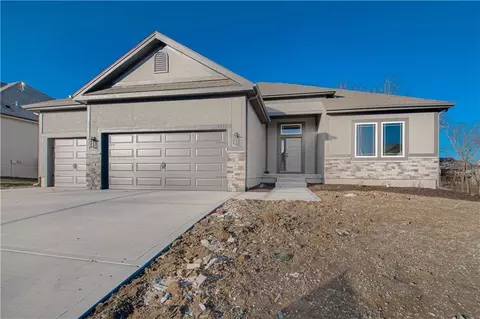 9430 N Belton Ave, Kansas City, MO 64154