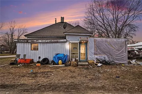 Other - 313 E 3rd St, Altamont, MO 64620 photo 1 of 4