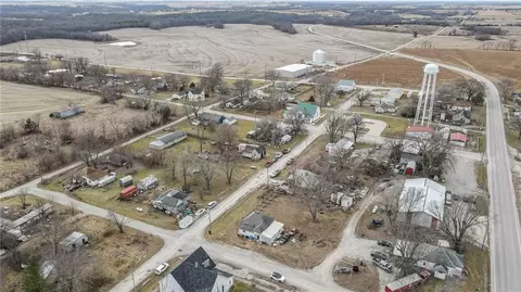 View/Area - 313 E 3rd St, Altamont, MO 64620 photo 6 of 6