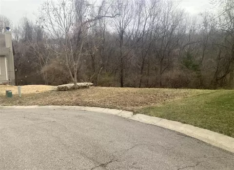 4205 S Shrank Ct, Independence, MO 64055 photo 3