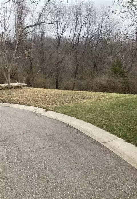 4205 S Shrank Ct, Independence, MO 64055 photo 5
