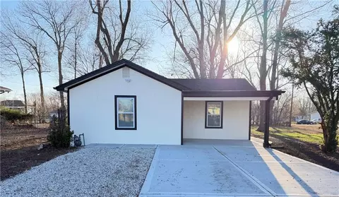 16015 Ann Ave, Belton, MO 64012