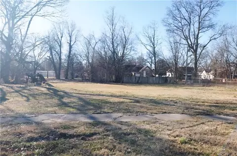 436 E 22nd, Pittsburg, KS 66762