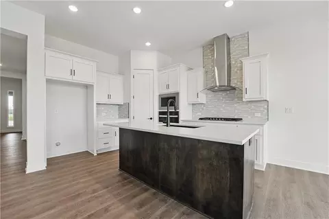 1705 NW 104th Ter, Kansas City, MO 64155