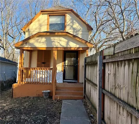 2335 Chelsea Ave, Kansas City, MO 64127