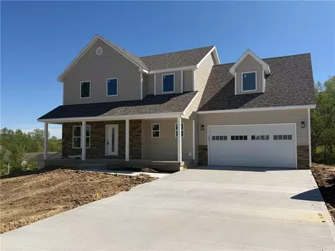 1403 W 6th Street Ter, Knob Noster, MO 65336
