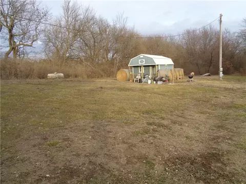 17463 Silvey Rd, Lawson, MO 64062