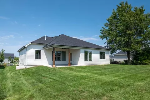 Exterior - 24915 W 112th St, Olathe, KS 66061 photo 3 of 4
