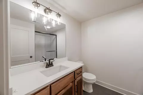 Bath - 24915 W 112th St, Olathe, KS 66061 photo 8 of 9