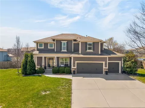 1409 SW Whistle Dr, Lees Summit, MO 64082