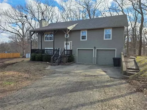 141 SE 611 Rd, Warrensburg, MO 64093