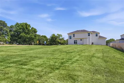 Exterior - 20702 Emerald St, Spring Hill, KS 66083 photo 6 of 7
