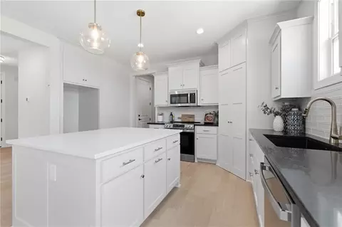 Kitchen - 20702 Emerald St, Spring Hill, KS 66083 photo 3 of 3
