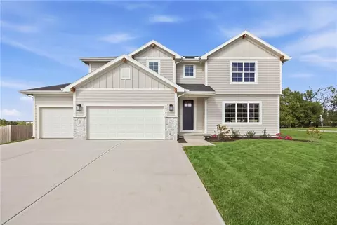 Exterior - 20702 Emerald St, Spring Hill, KS 66083 photo 1 of 7