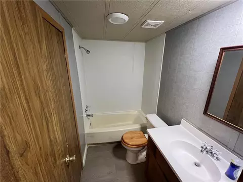Bath - 22255 170th Rd, Walnut, KS 66780 photo 3 of 3