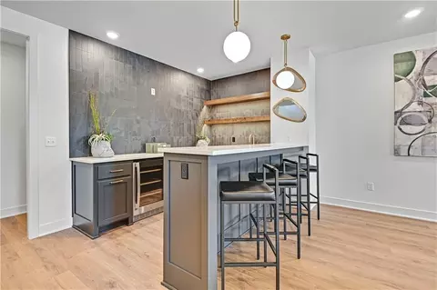 17401 Parkhill St, Overland Park, KS 66221