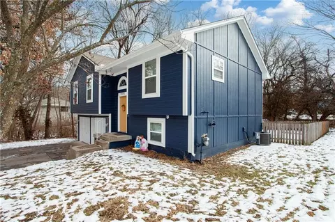 Exterior - 9101 E 55th St, Raytown, MO 64133 photo 3 of 6