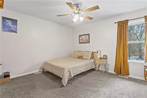 Bedroom - 9101 E 55th St, Raytown, MO 64133 photo 4 of 4