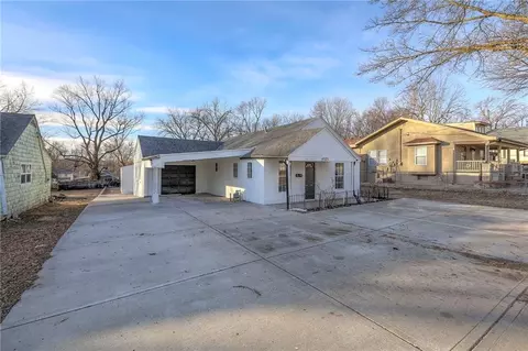4525 Cleveland Ave, Kansas City, KS 66104