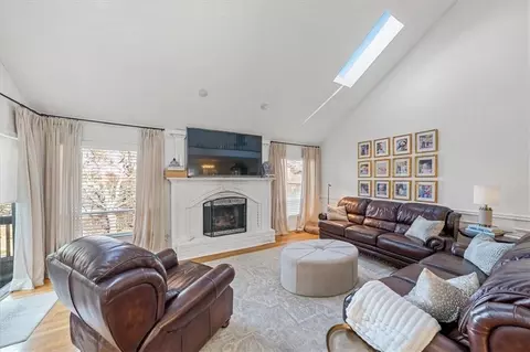 Living - 448 Point Dr, Lees Summit, MO 64064 photo 2 of 3
