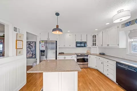 Kitchen - 448 Point Dr, Lees Summit, MO 64064 photo 1 of 3