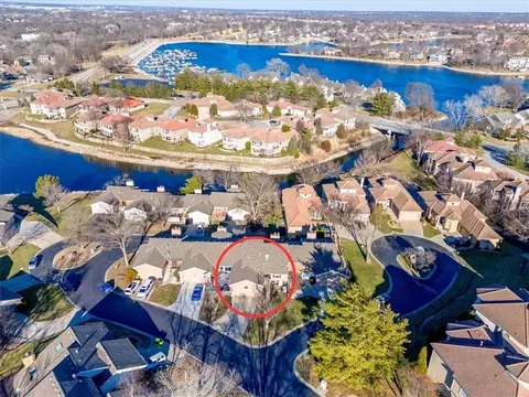 View/Area - 448 Point Dr, Lees Summit, MO 64064 photo 1 of 4