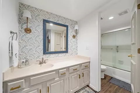 Bath - 448 Point Dr, Lees Summit, MO 64064 photo 3 of 3