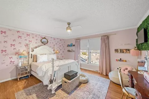 Bedroom - 448 Point Dr, Lees Summit, MO 64064 photo 3 of 4