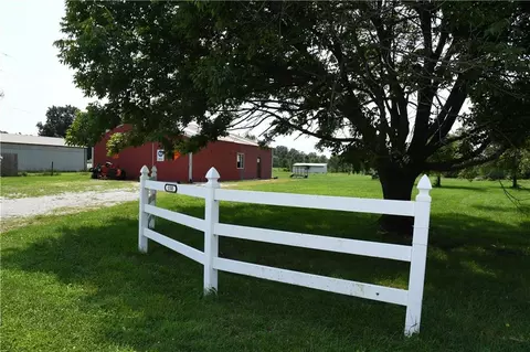 Exterior - 11503 State Route 2 Hwy, Freeman, MO 64746 photo 6 of 9