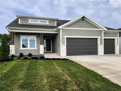 24897 W 145th Pl, Olathe, KS 66061