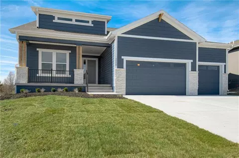 24897 W 145th Pl, Olathe, KS 66061
