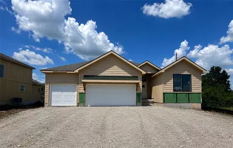 19326 Skyview Ln, Spring Hill, KS 66083