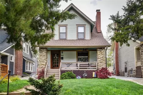 4111 Holmes St, Kansas City, MO 64110