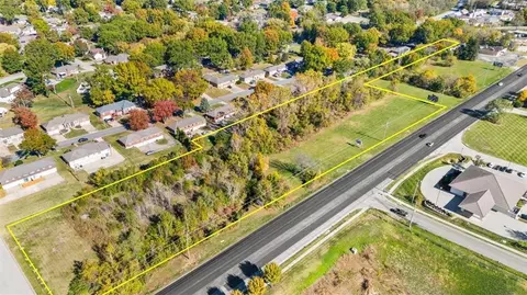 14700 E Us 40 Hwy, Kansas City, MO 64136