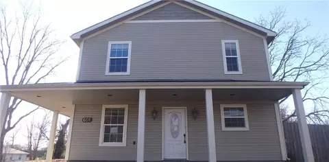 601 Prospect St, Leavenworth, KS 66048