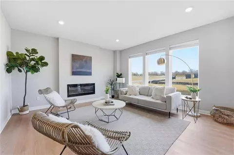 Living - 1505 SE Bailey Farms Pkwy, Lees Summit, MO 64081 photo 2 of 3