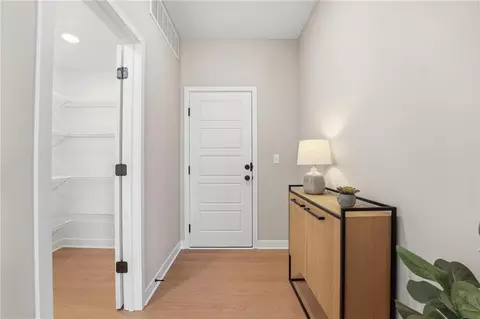 Entry Way - 1505 SE Bailey Farms Pkwy, Lees Summit, MO 64081 photo 6 of 9