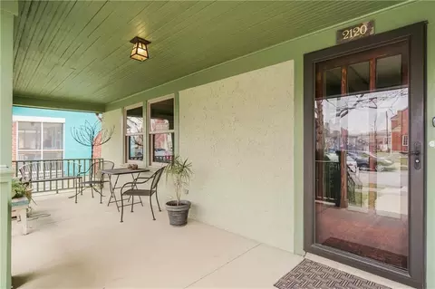 2120 Gentry St, North Kansas City, MO 64116