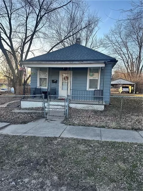 2808 S 23rd St, Saint Joseph, MO 64503