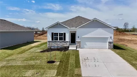 706 Fallen Leaf Dr, Belton, MO 64012