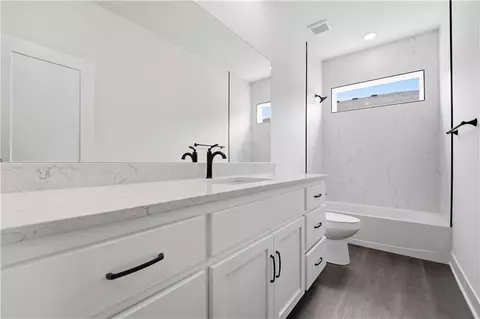 Bath - 20677 Skyview Ln, Spring Hill, KS 66083 photo 2 of 2